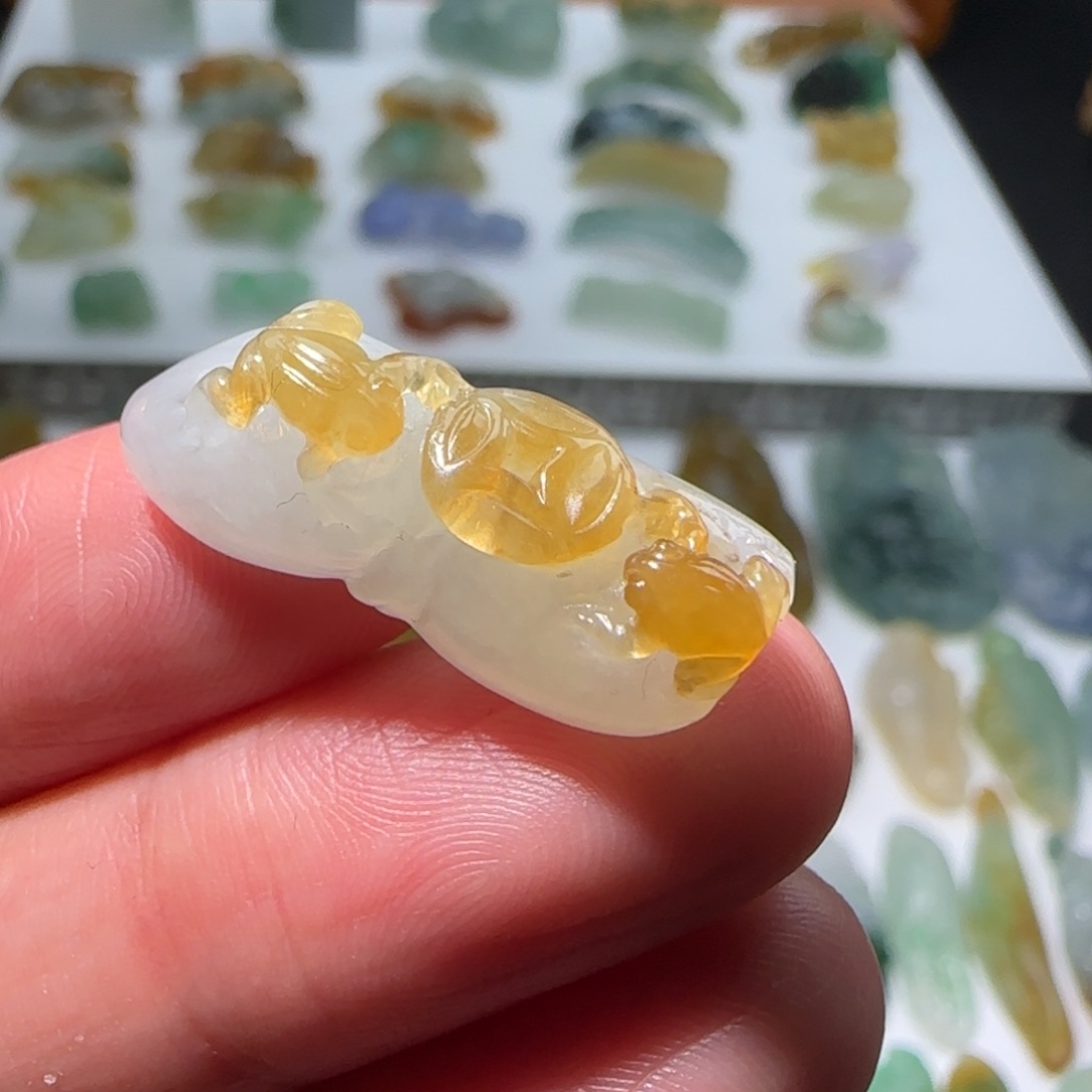 翡翠颈饰未镶嵌缅甸翡翠