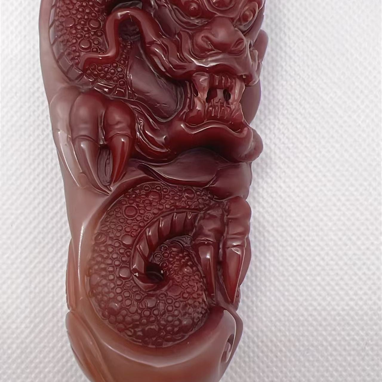 秦紫玉纯天然祥龙大把件大师精工艺高工，吉祥如意