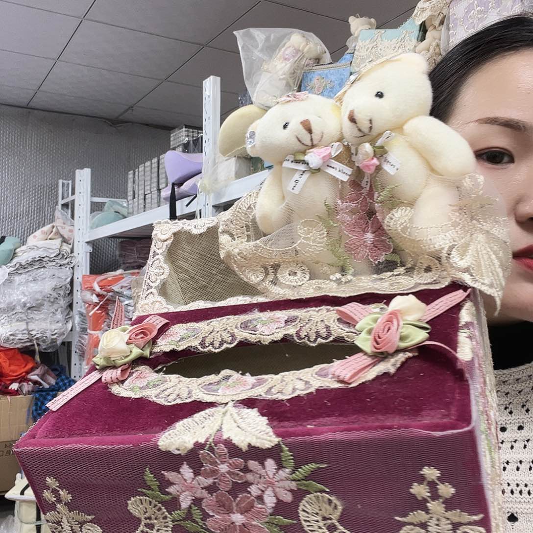 雪尼尔啦咯啦咯啦咯啦咯啦