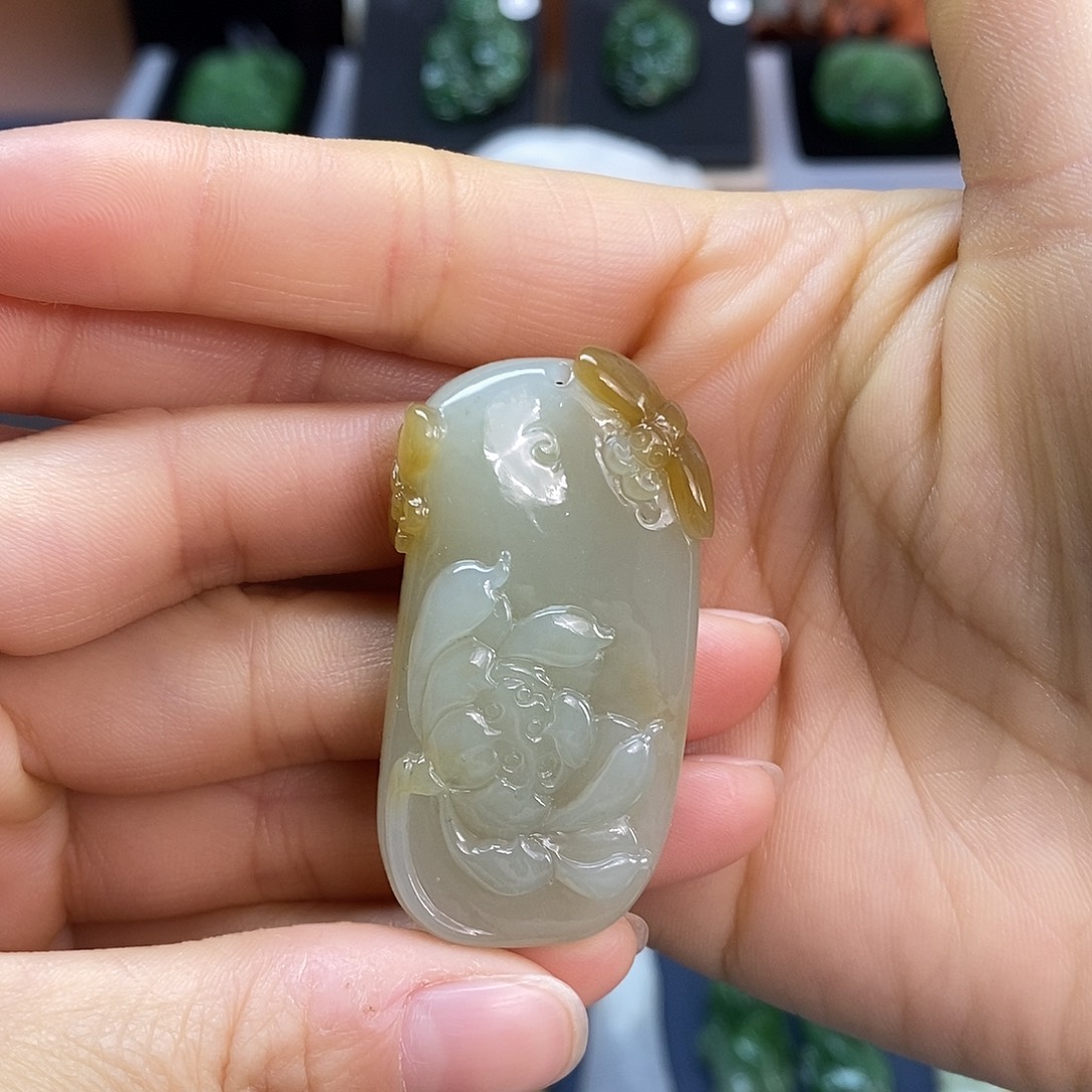 和田玉未镶嵌吊坠(不含链)