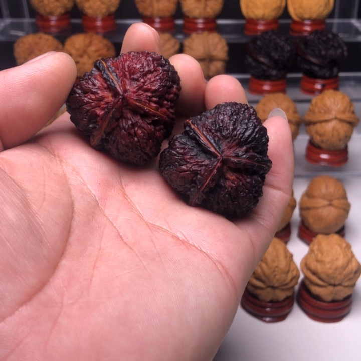 文玩核桃把件大*困3三楞