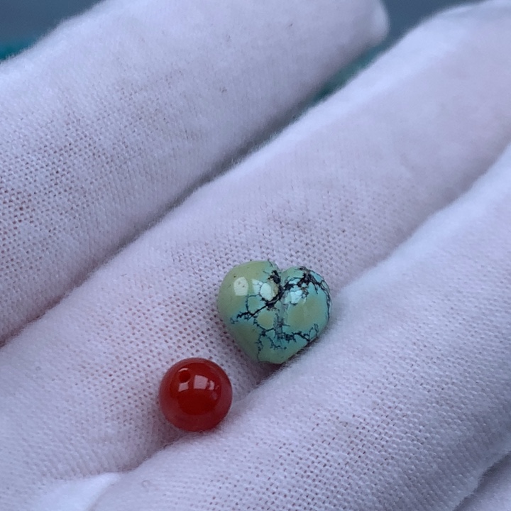 南红玛瑙未镶嵌珠宝奇石
