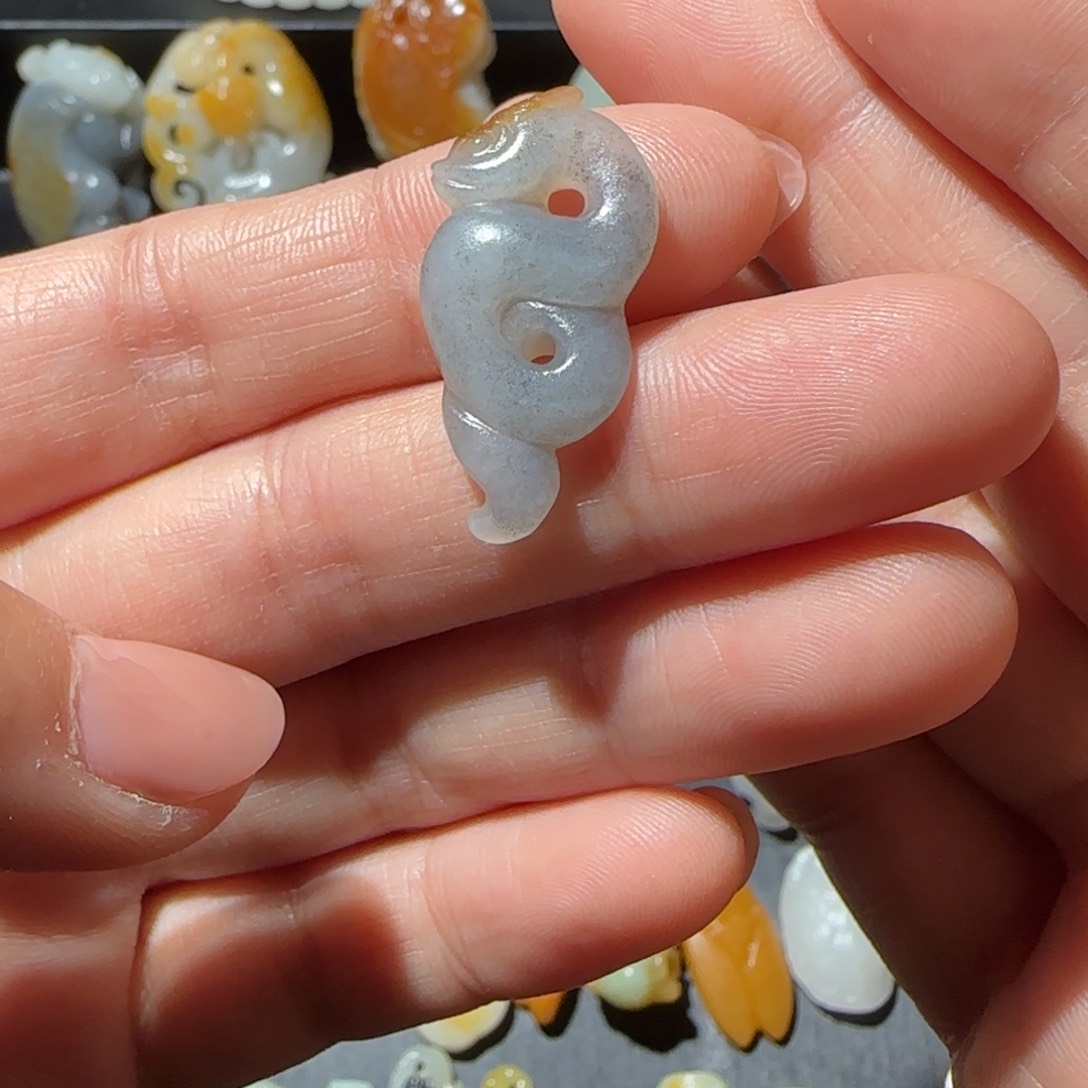 和田玉颈饰未镶嵌