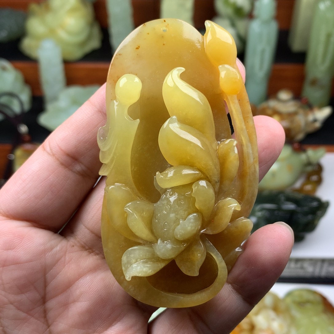 岫玉手把件未镶嵌