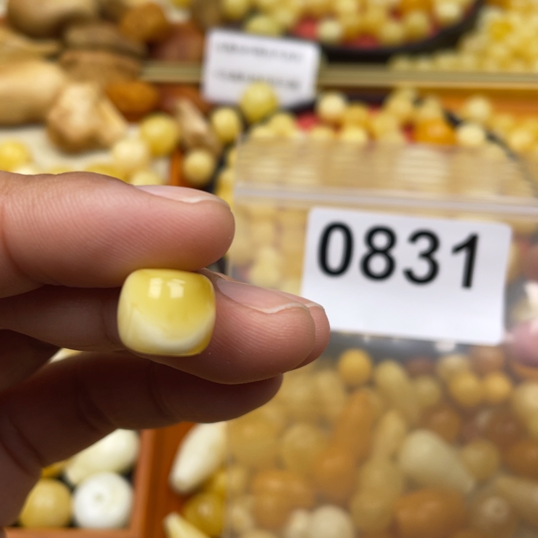 琥珀珠宝奇石未镶嵌A*民11.7 划痕