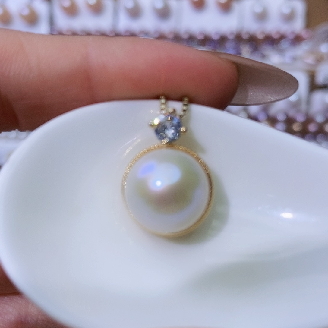 淡水珍珠颈饰合金