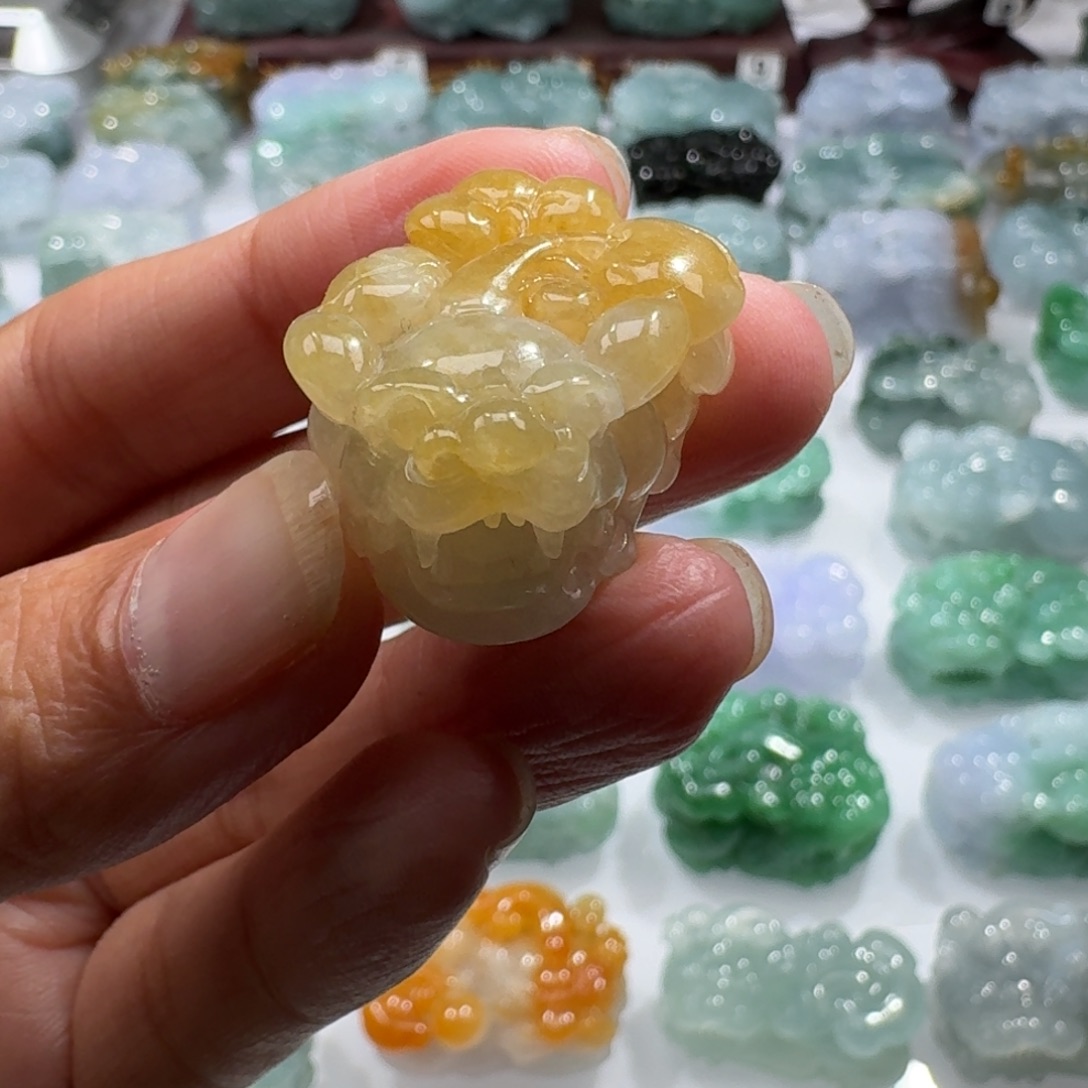 翡翠未镶嵌挂件貔貅