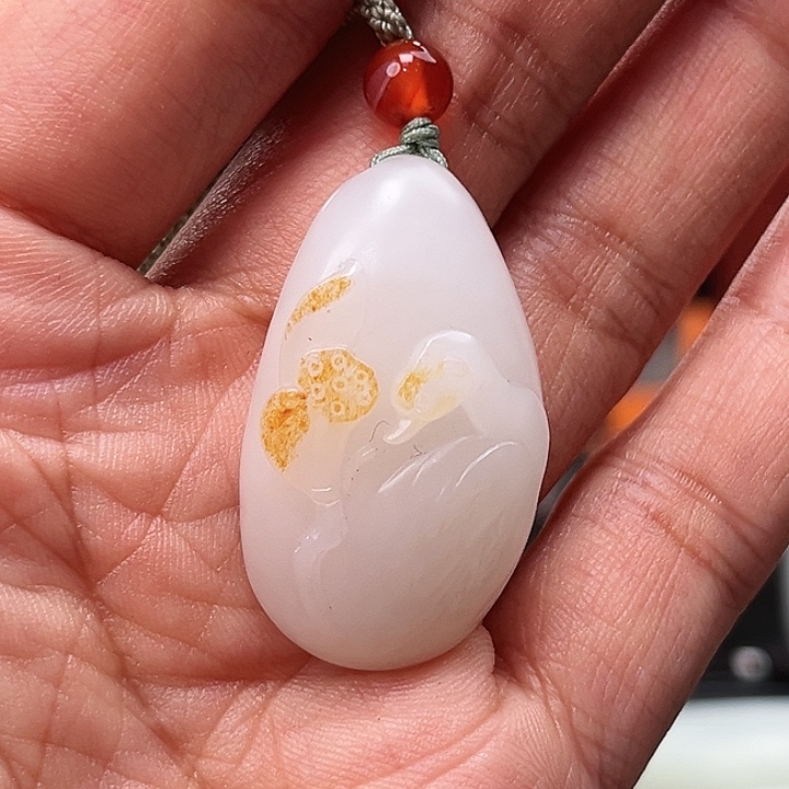 和田玉颈饰未镶嵌