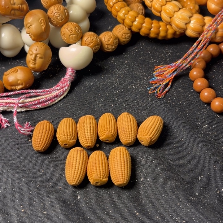 。***橄榄核手串玉米手串微瑕