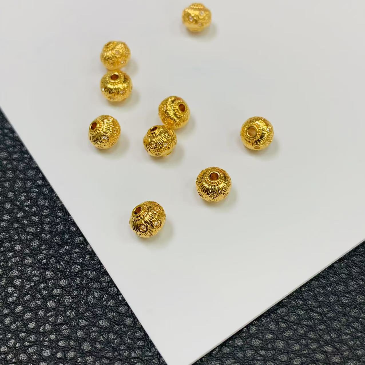 YZ4223-6mm左右18K金白色灯笼珠配件YF(多样性发其一）