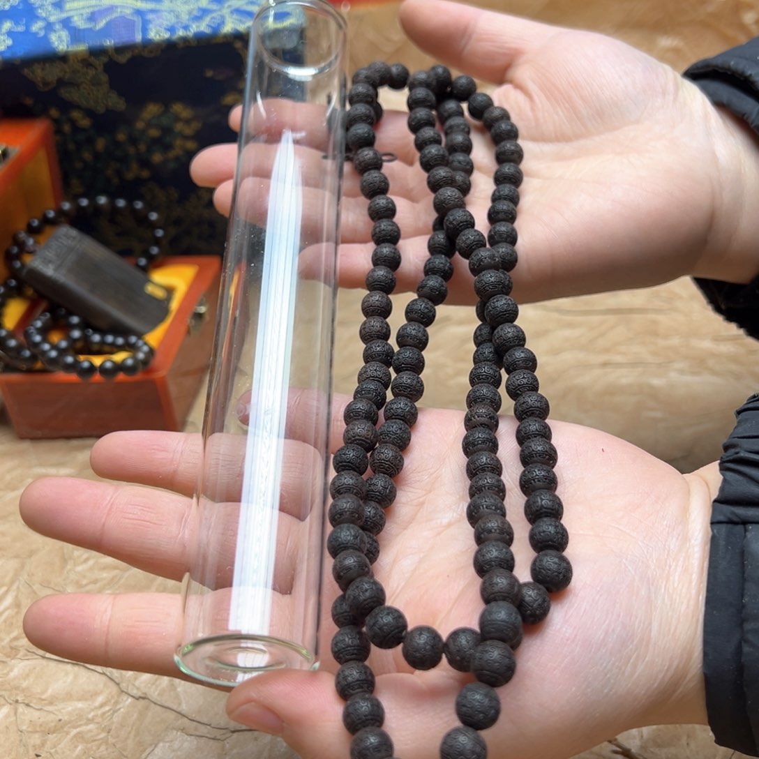 大叶紫檀（黑酸枝木类）