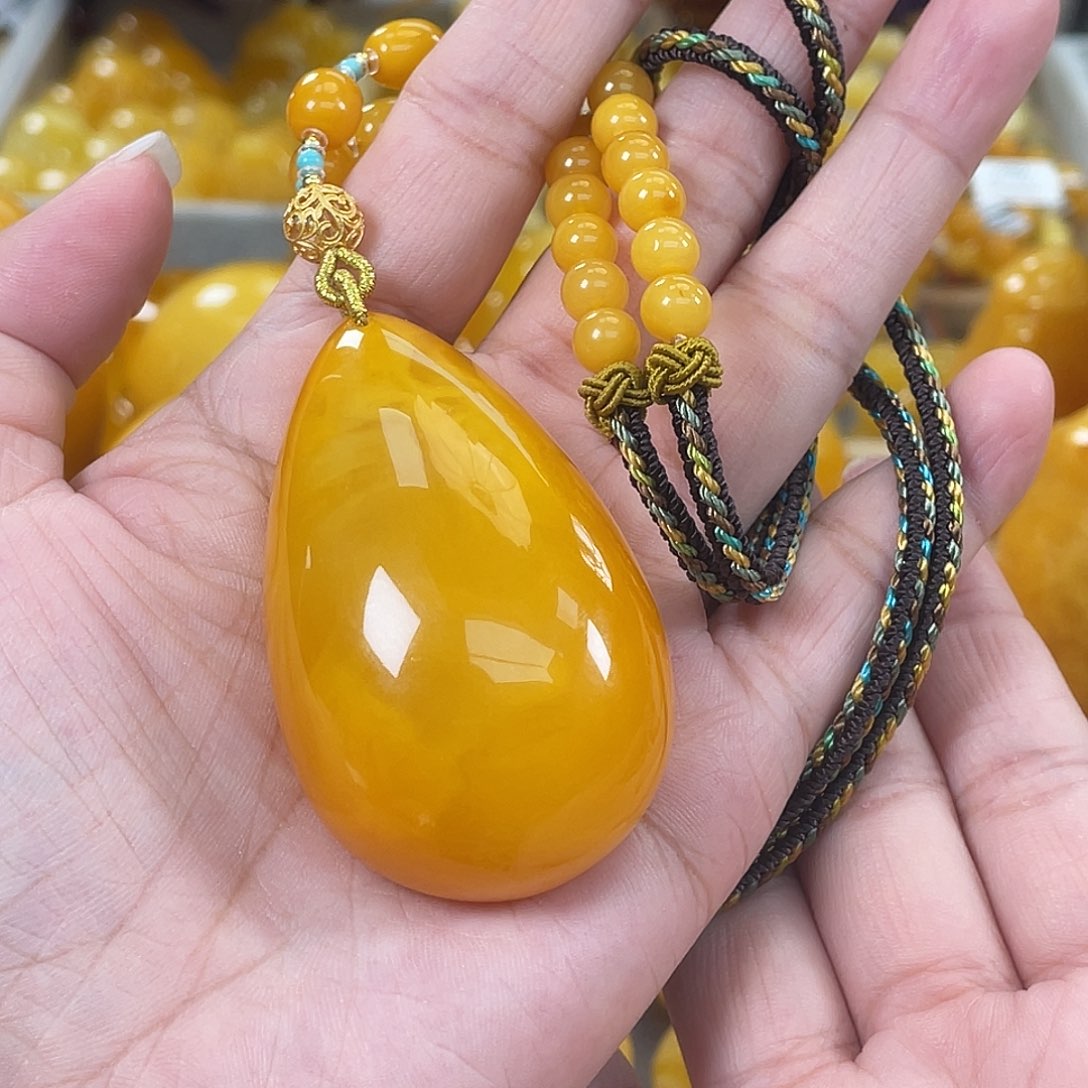 琥珀未镶嵌裸石h67