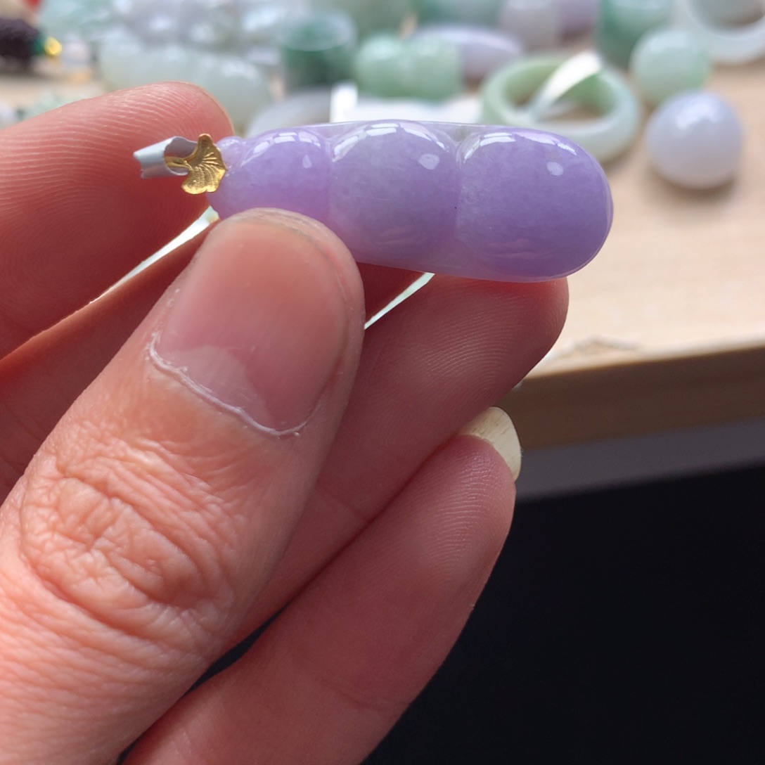 颈饰未镶嵌翡翠吊坠