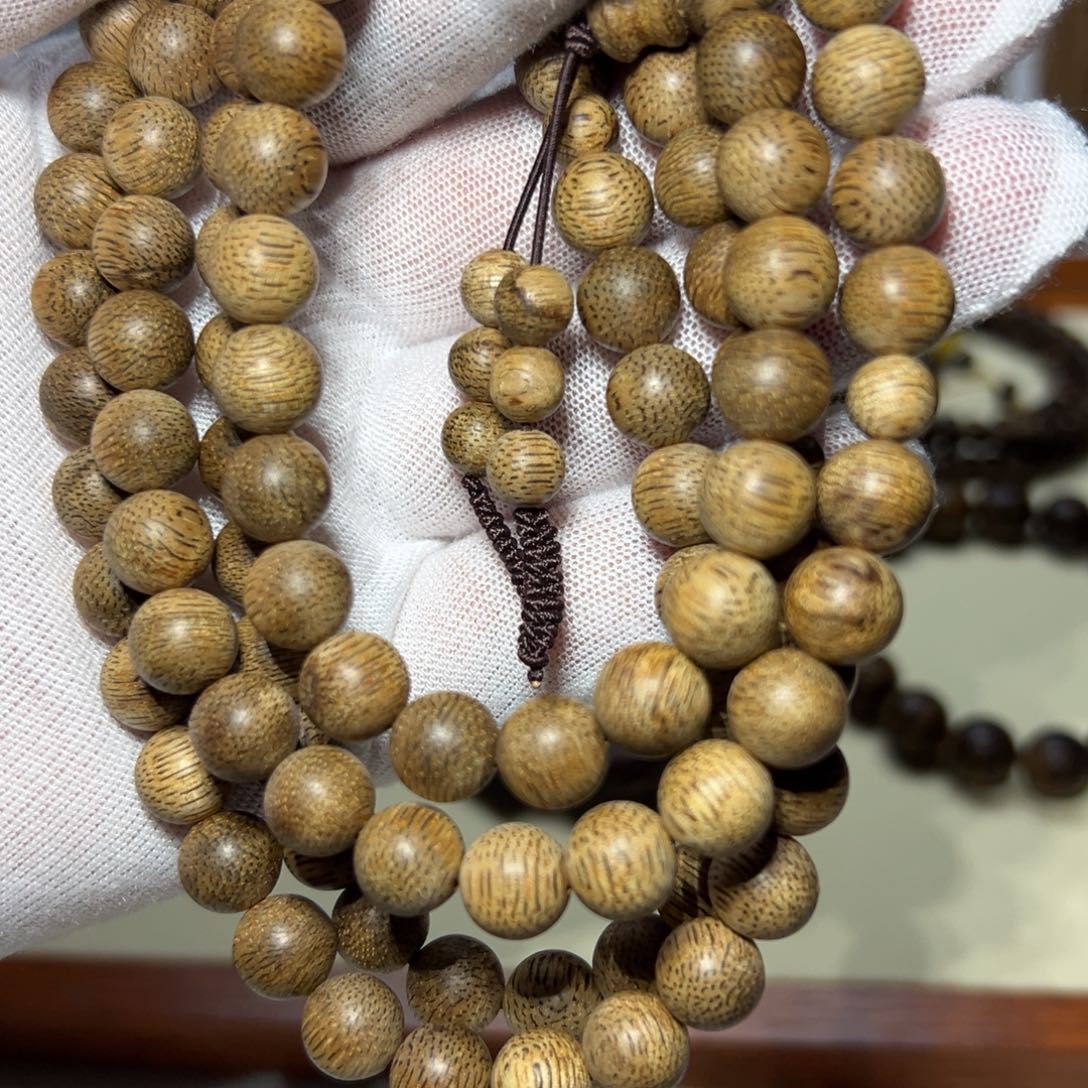 憨***呢沉香碎屑沉香菩萨奇