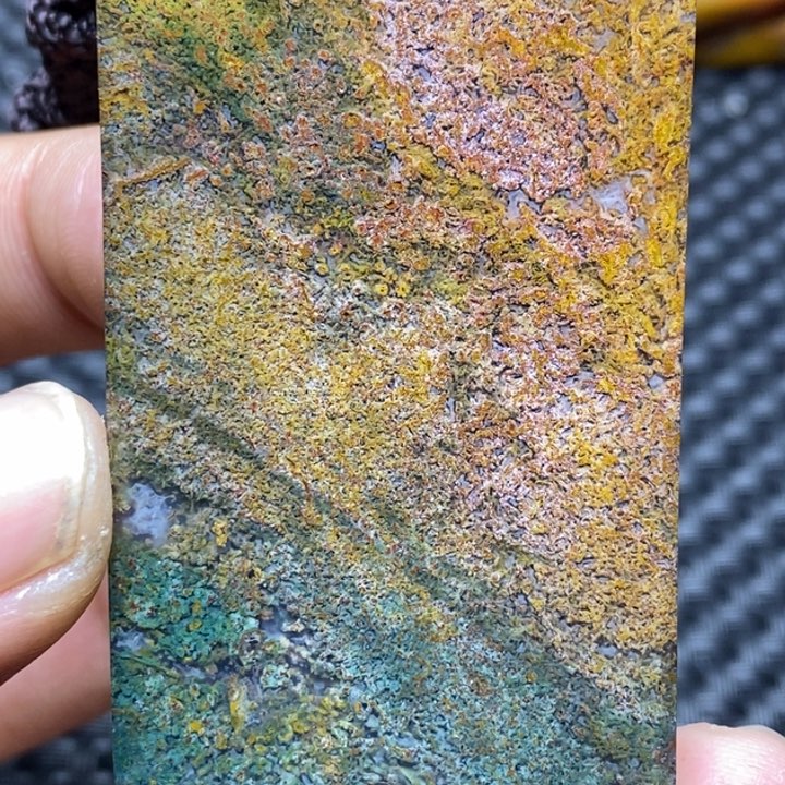 玛瑙/玉髓颈饰未镶嵌?***)