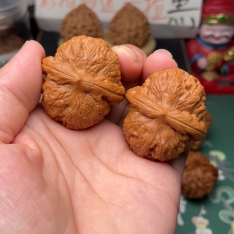 【闪购商品】文玩核桃吊坠40元宝