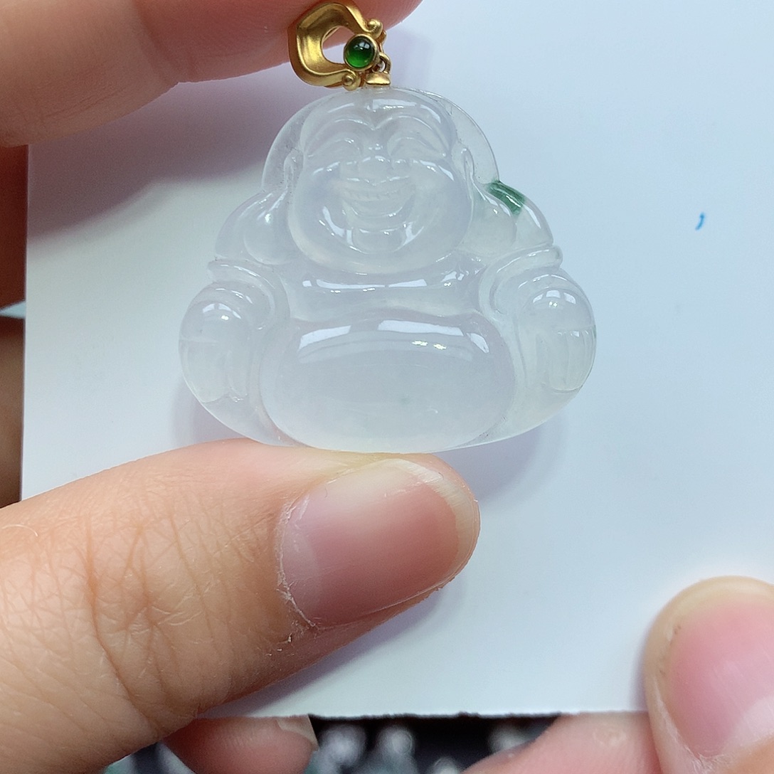 翡翠颈饰18K金镶嵌佛