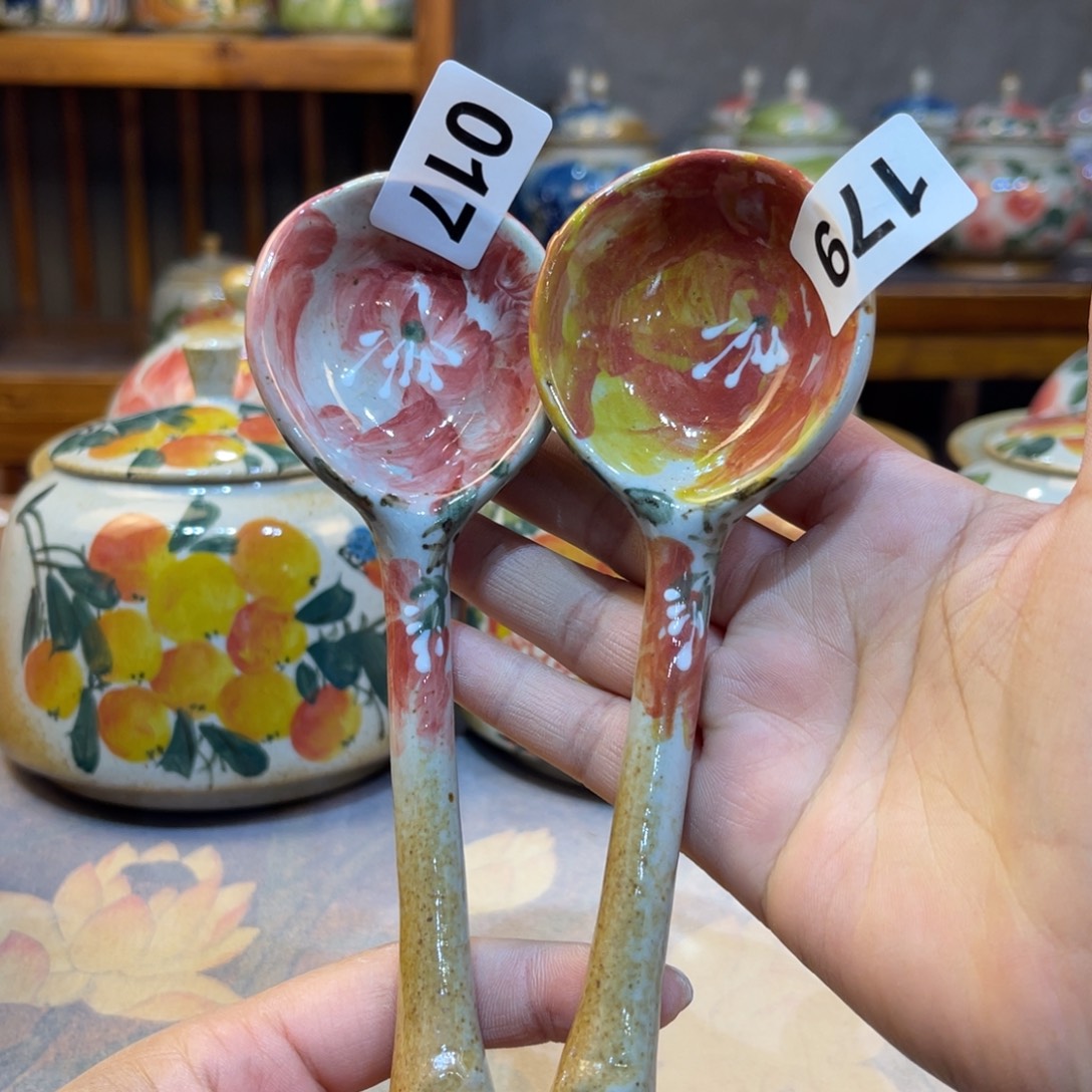 荷****瓷片景德镇手工制作