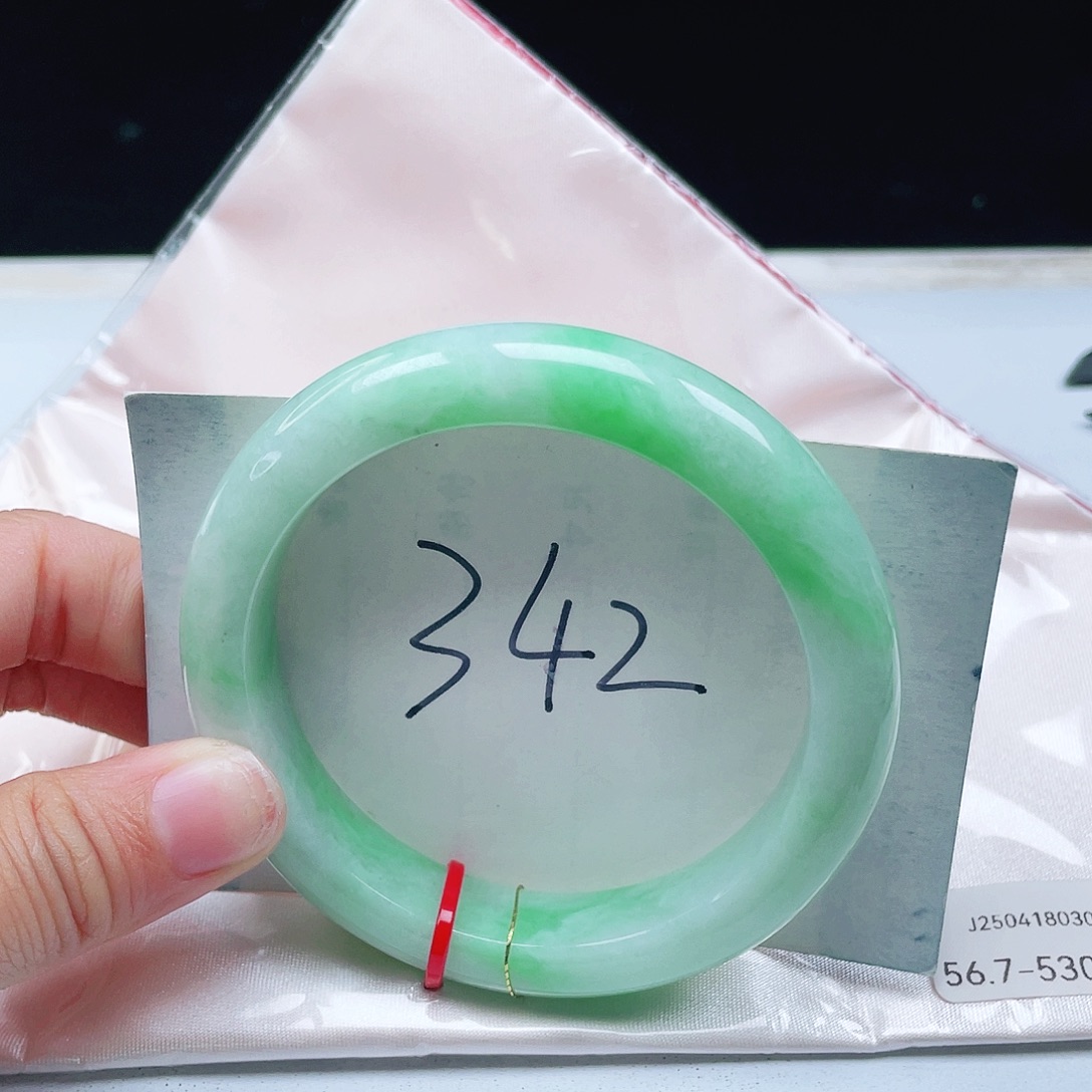 翡翠未镶嵌手镯56+正圈