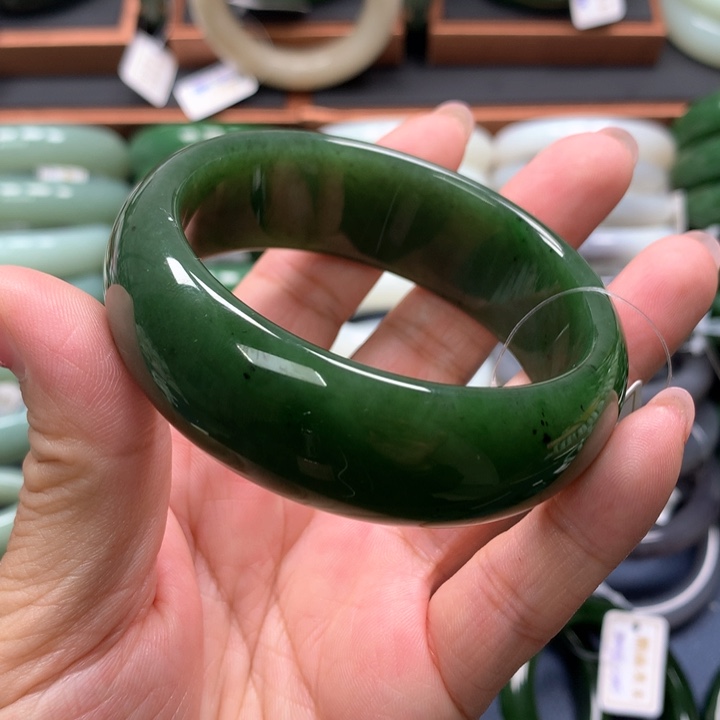 【闪购商品】未镶嵌手镯和田玉（碧玉）13