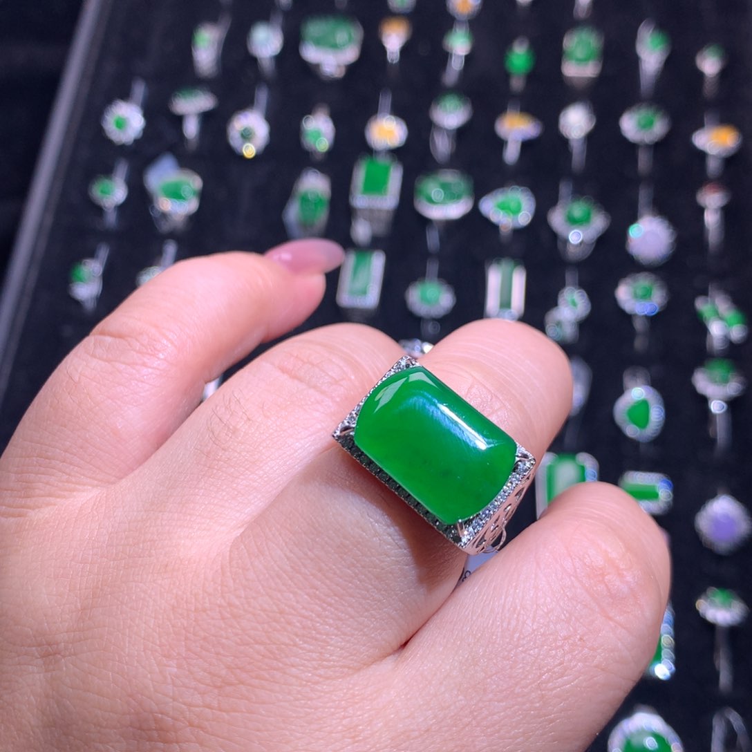 【闪购商品】银S925镶嵌戒指翡翠天然翡翠