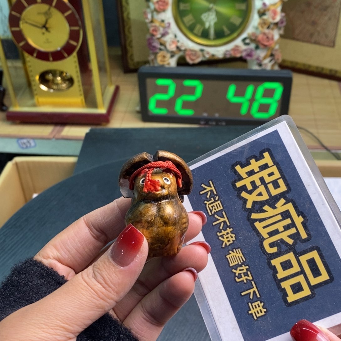 摆件有瑕疵有瑕疵