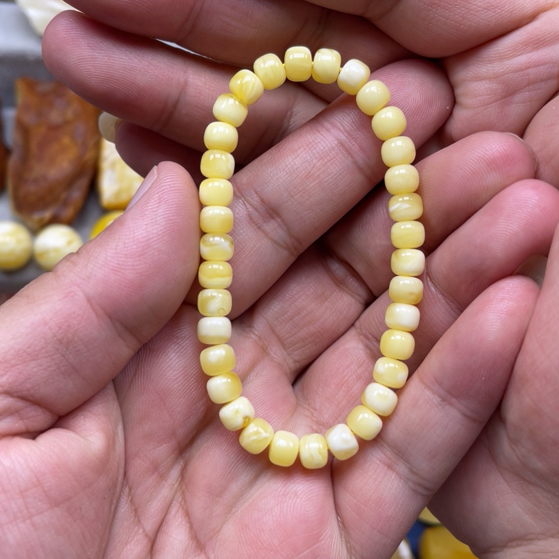 蜜蜡裸石未镶嵌老型手串