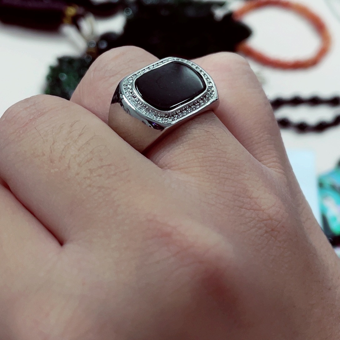 翡翠未镶嵌颈饰先鉴后发一物一证