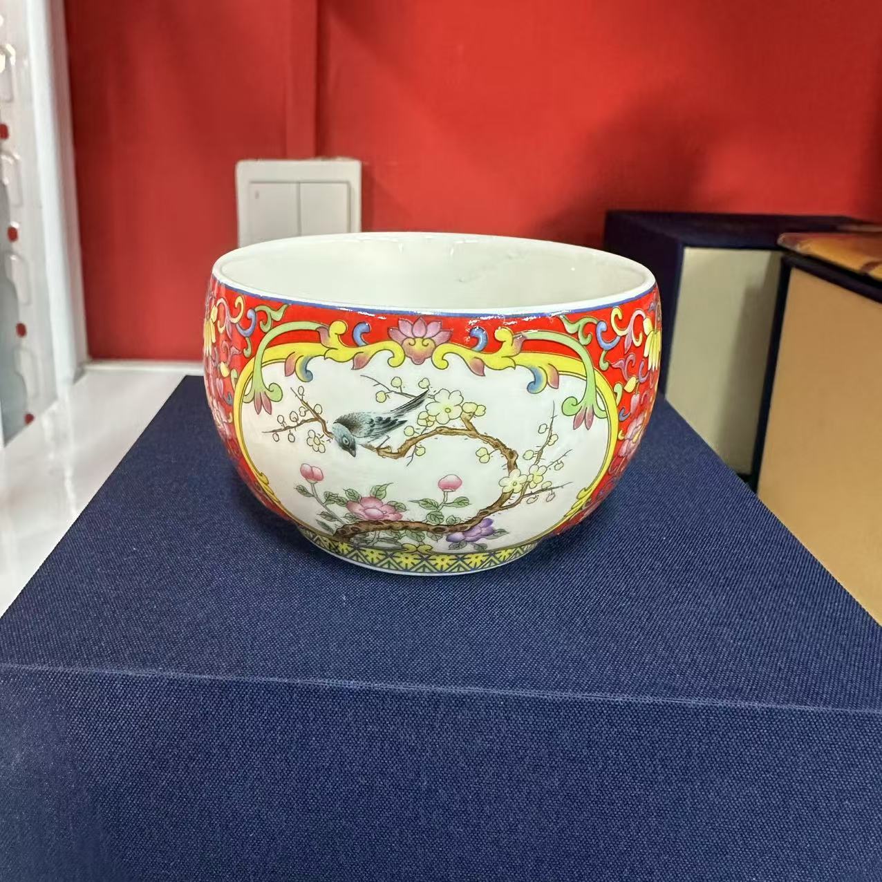 珐琅彩开窗主人杯/一件流水21大师一出