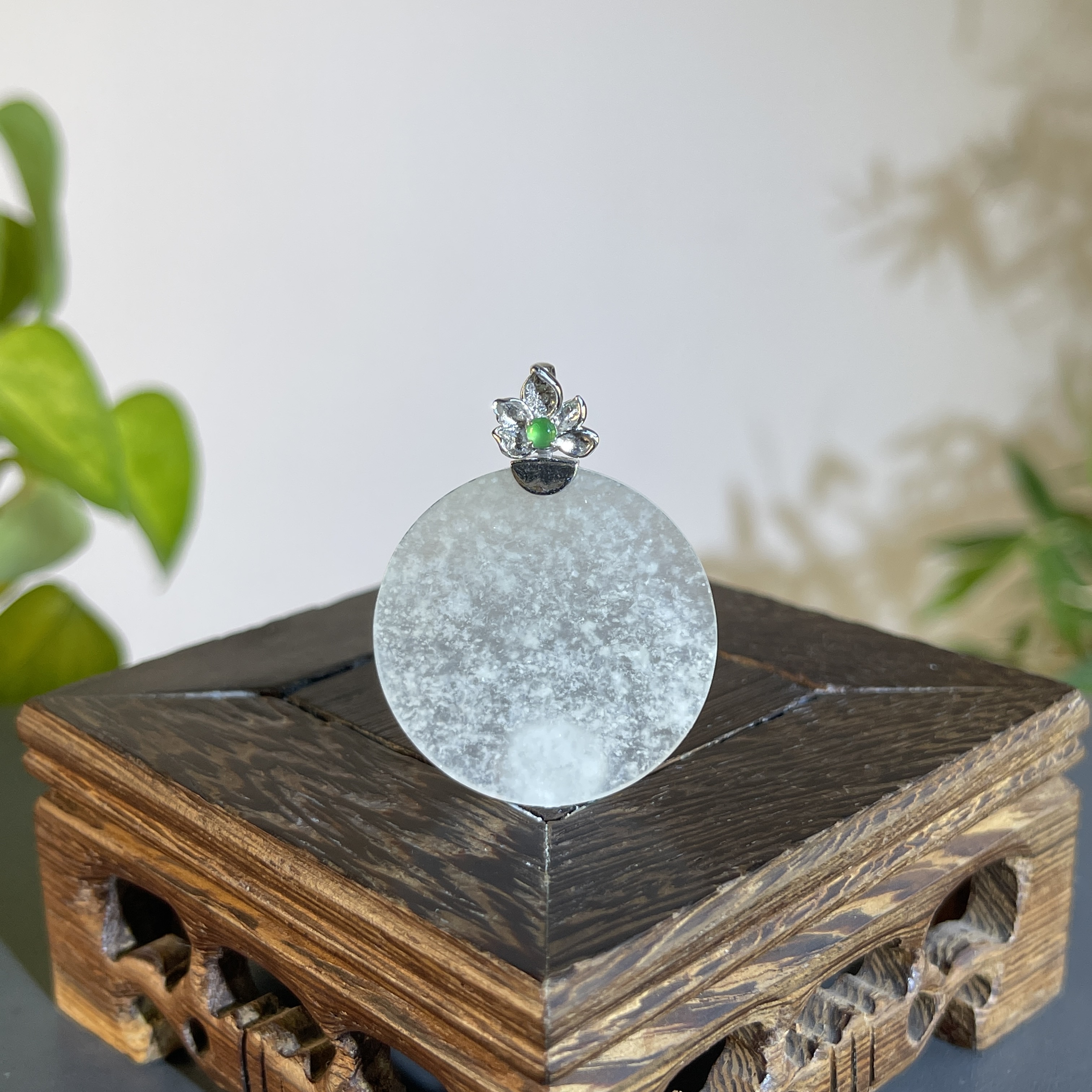 JTB13-91 天然缅甸A货翡翠 18k金钻镶嵌无事牌