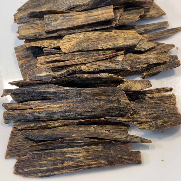 萬***室沉香碎屑沉香奇楠老皮油40克多样性发一