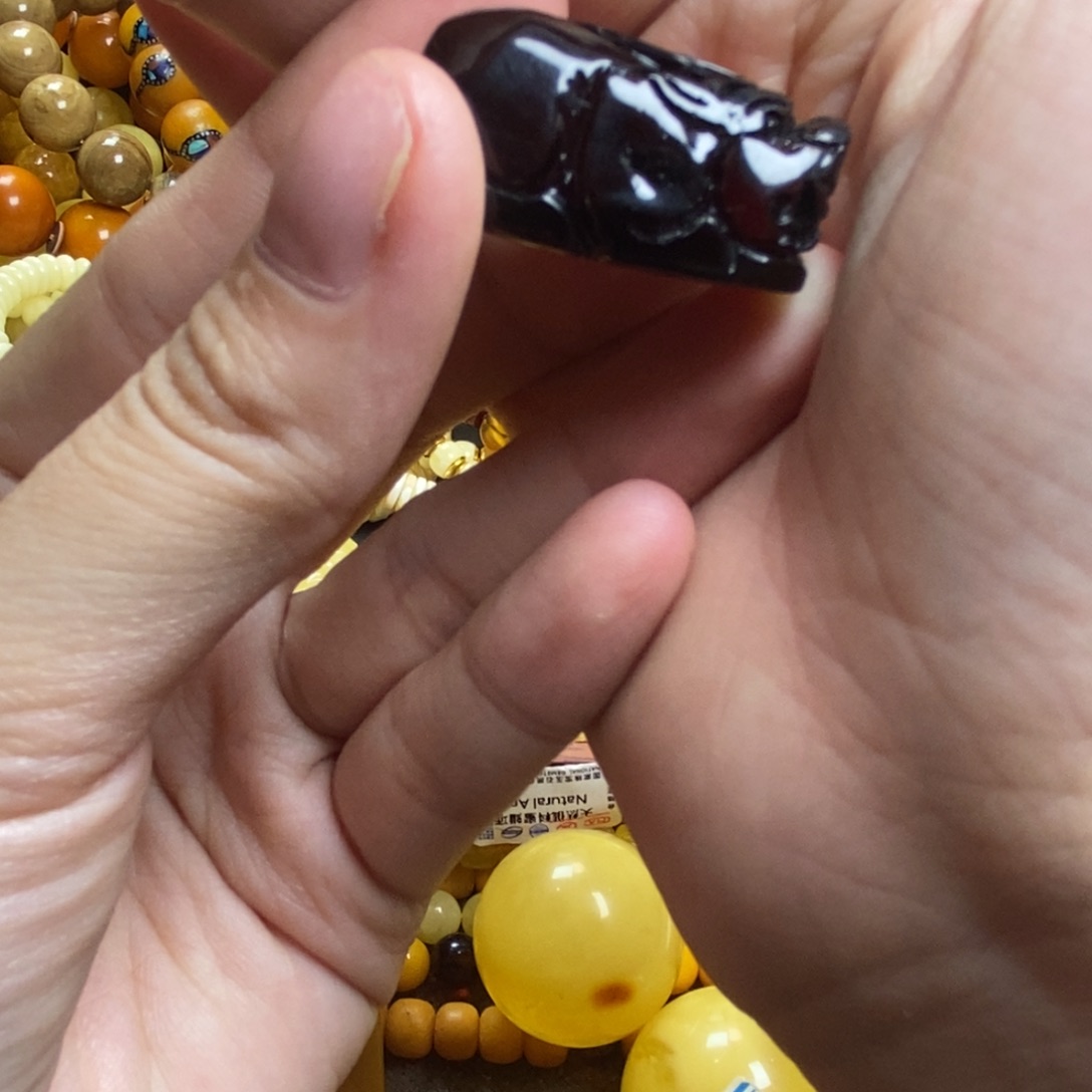 琥珀未镶嵌珠宝奇石蜜蜡