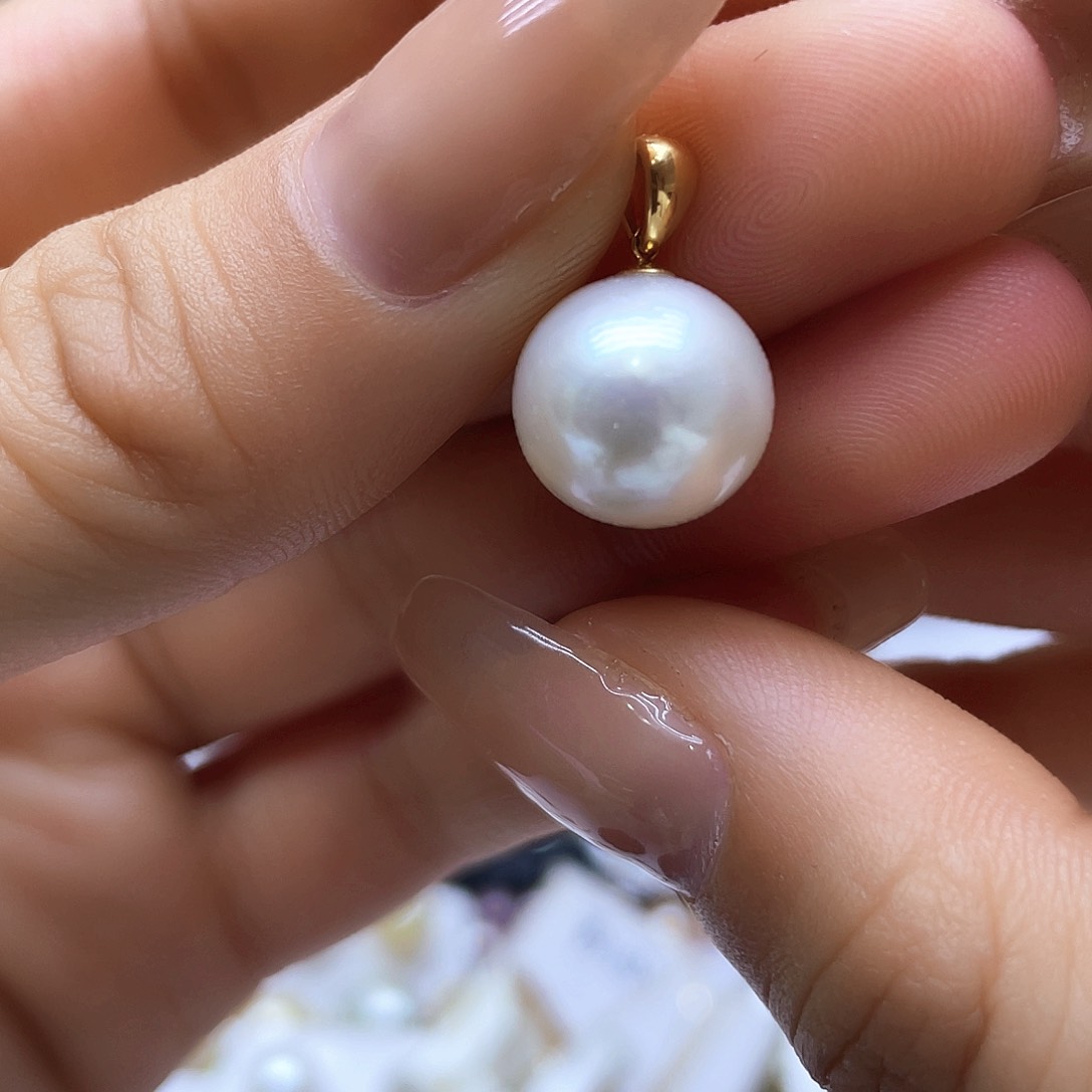 淡水珍珠颈饰18K金镶嵌