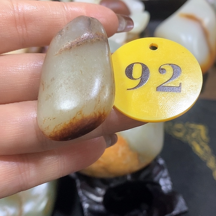 未镶嵌和田玉（糖玉）挂件