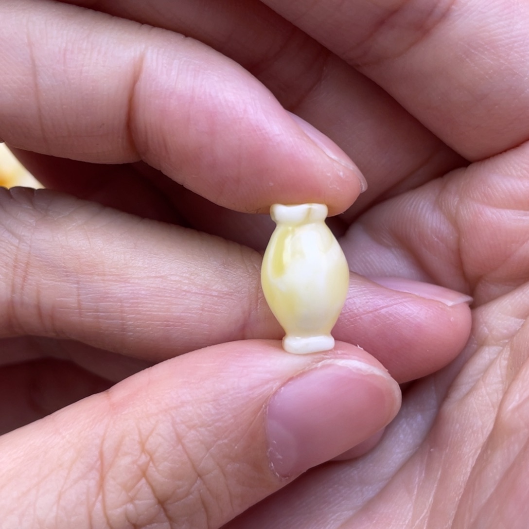 未镶嵌琥珀裸石蜜蜡