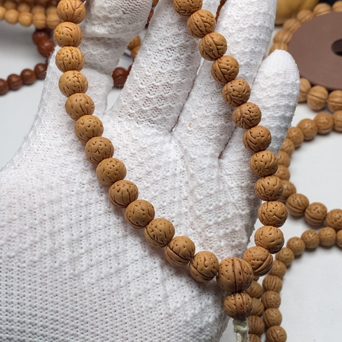 吊坠桃核野生小油核桃核手持