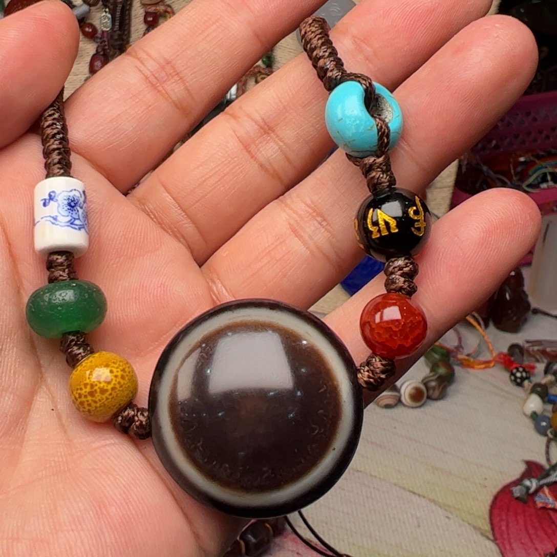 玛瑙/玉髓颈饰未镶嵌