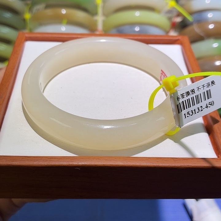 和田玉未镶嵌手镯59+