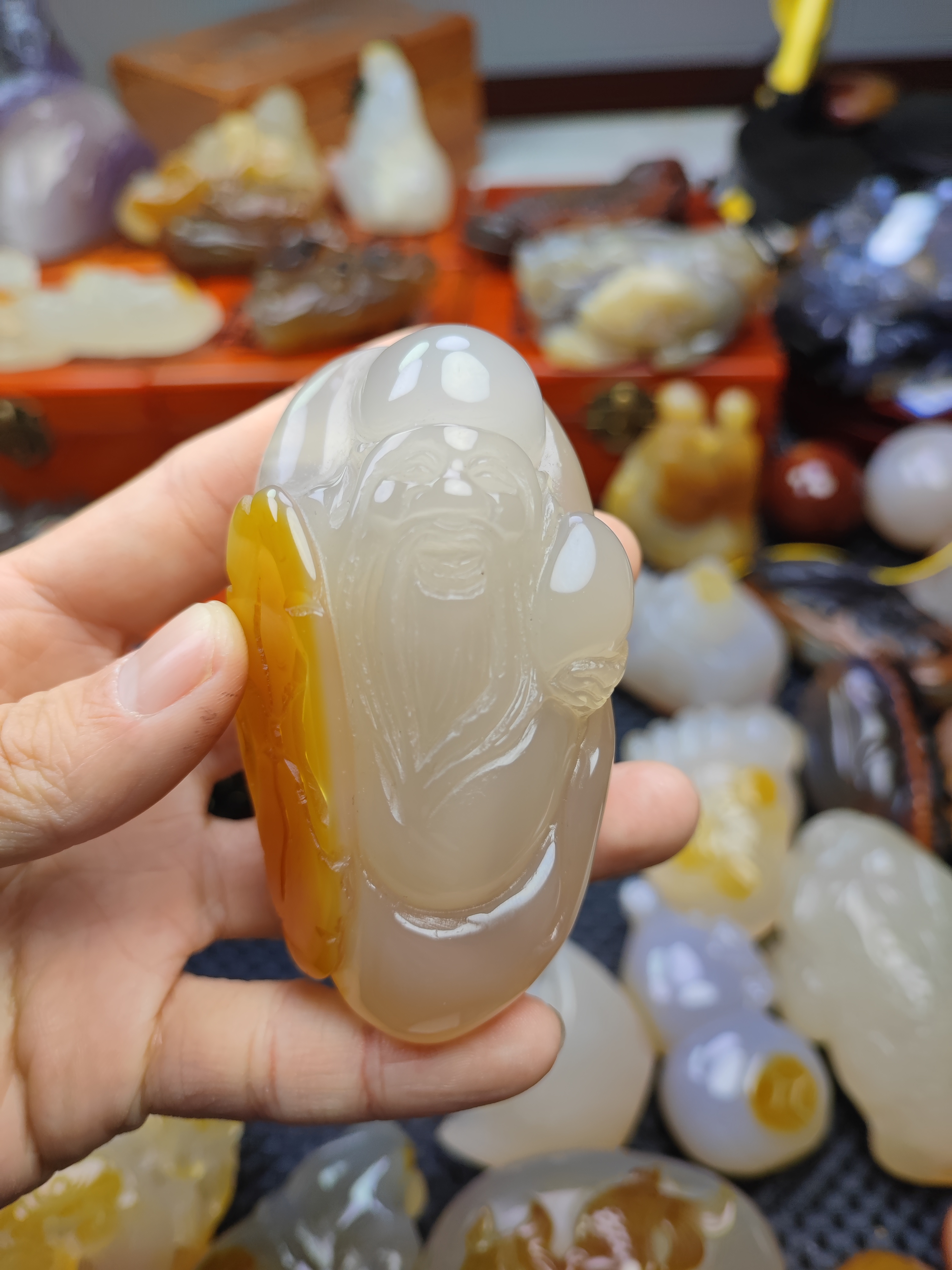 玛瑙玉髓手把件寿星