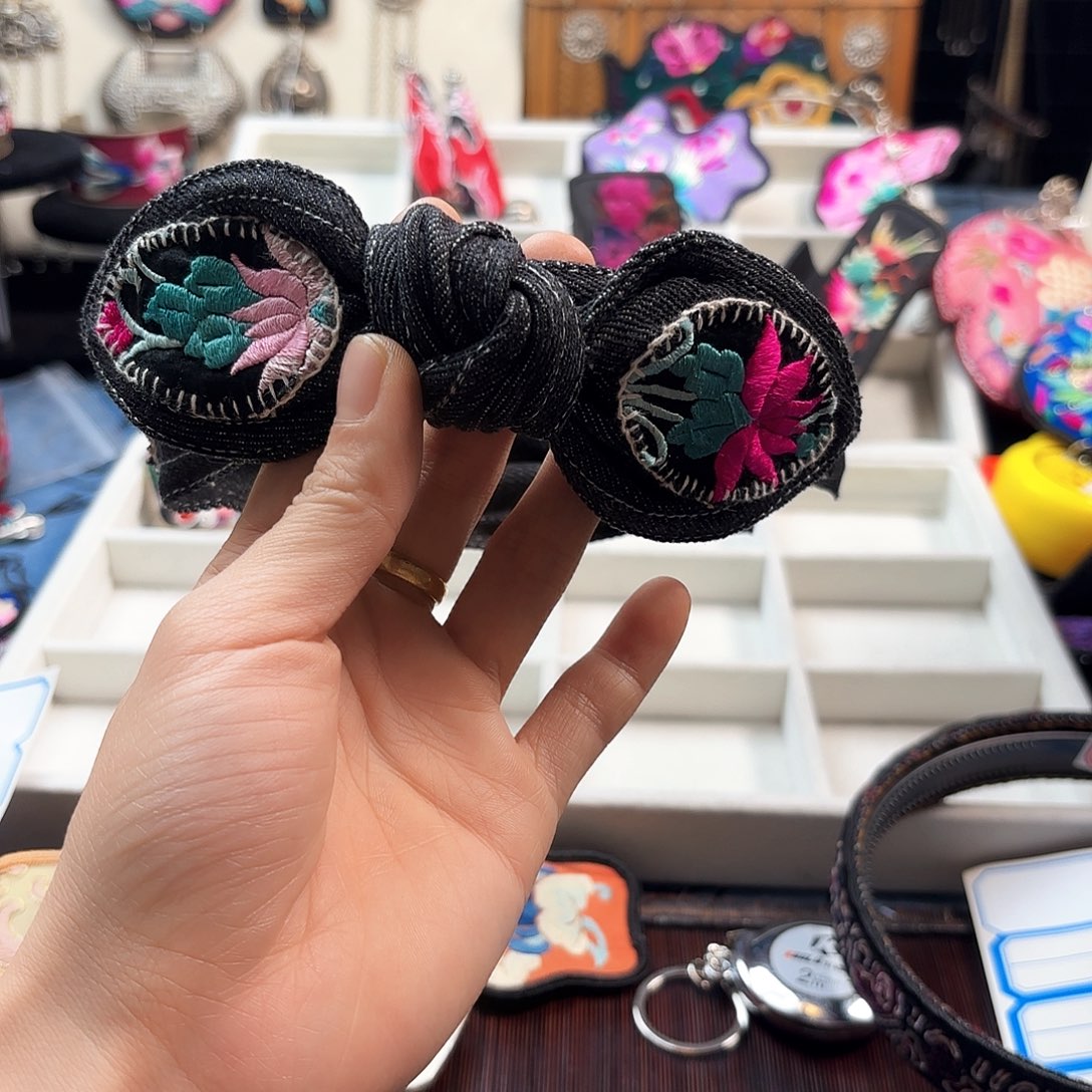 刺绣蘭***）手工刺绣工艺