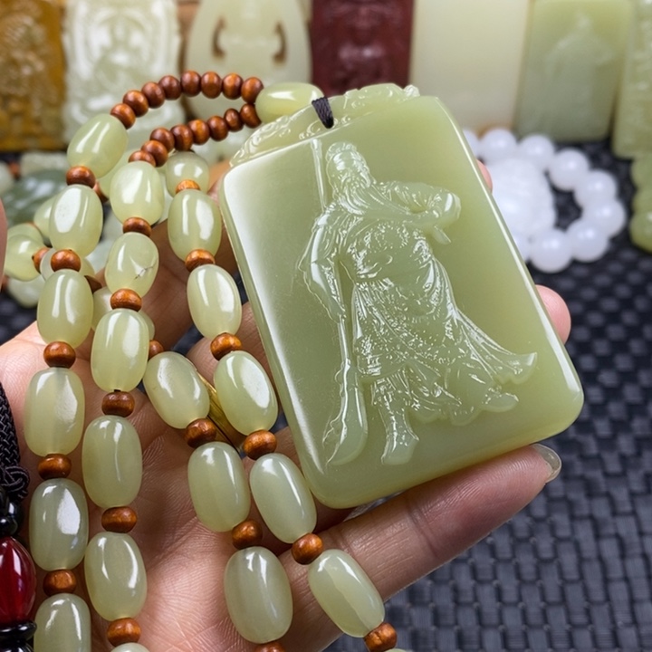 昆仑料关公牌一套