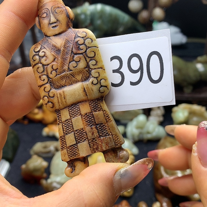 和田玉未镶嵌车挂