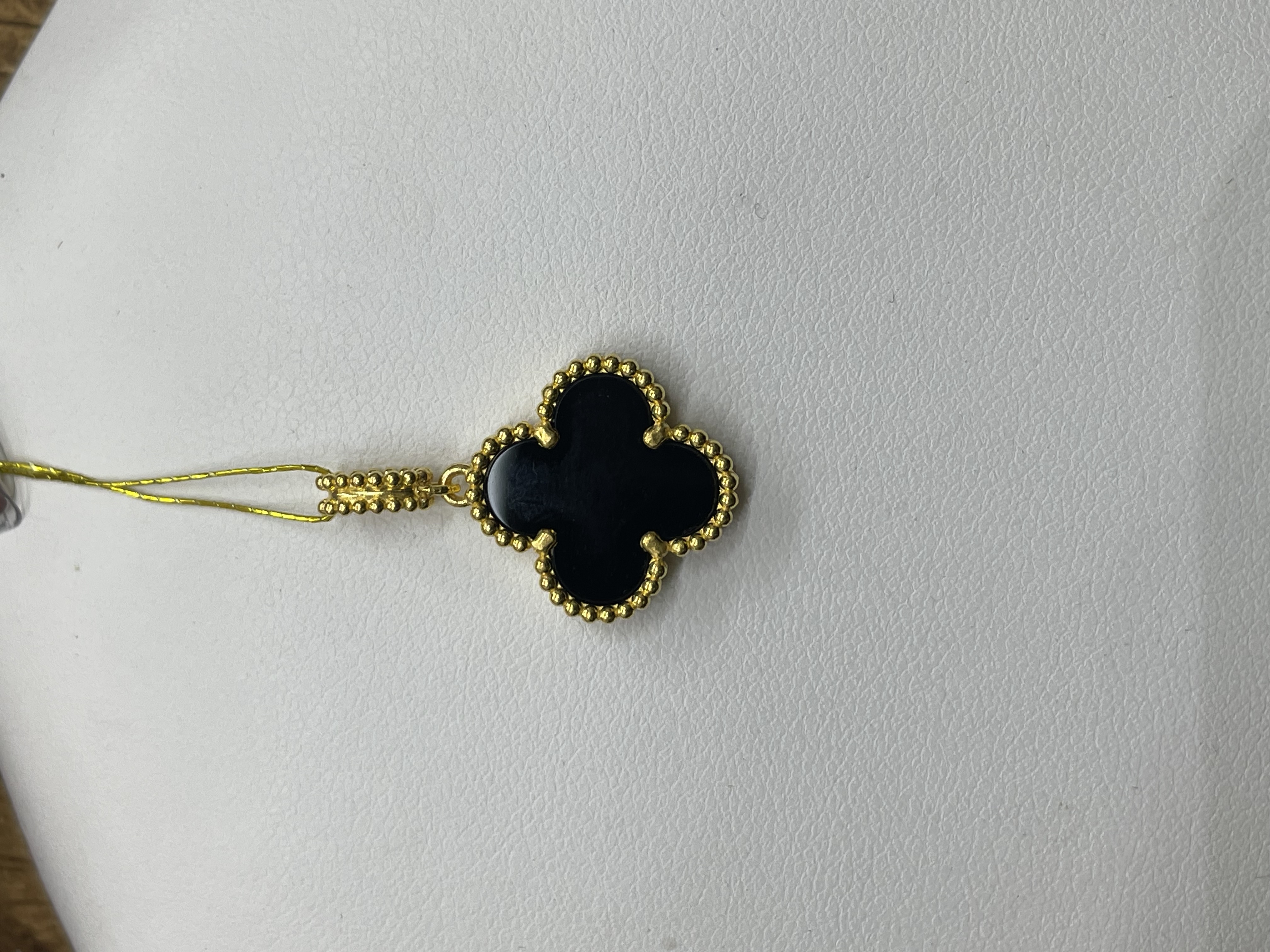 足金999  5G四叶草吊坠 2.2g 配件费80元