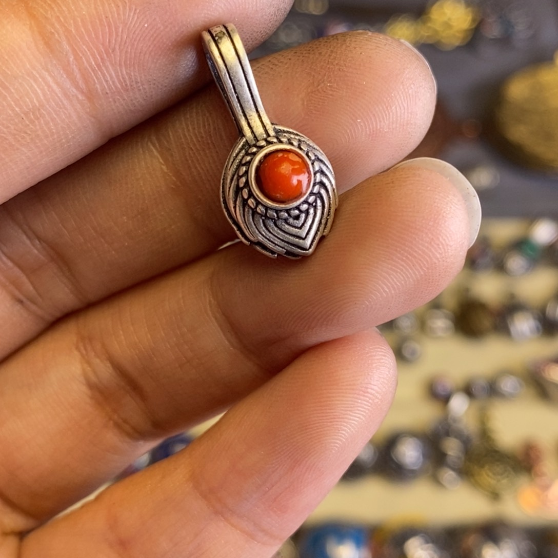 ?****?卡子镶嵌羽毛款式123