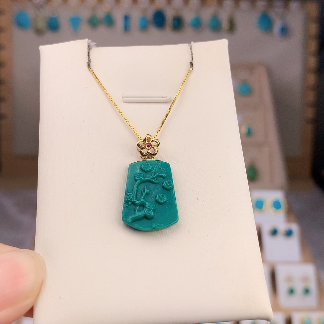 18K金镶嵌绿松石颈饰