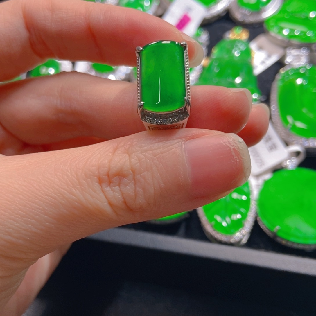 翡翠吊坠(不含链)银S925镶嵌奕*