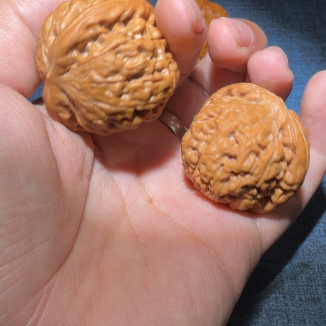 文玩核桃把件阳*莲花39尺寸