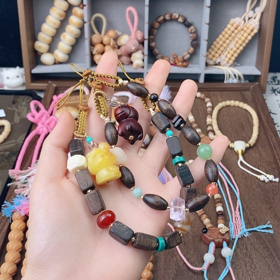 白玉菩提吊坠香香手机挂