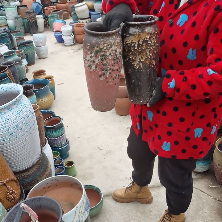 口13高31瑕疵两个盆子。。