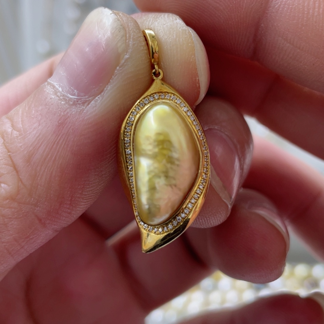 海水珍珠吊坠(不含链)18K金镶嵌